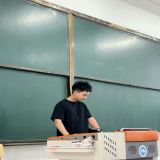 11806罗老师照片